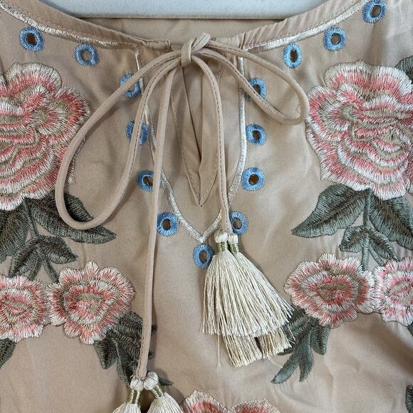 Chico's L / XL Rose Embroidered Poncho Color Blush Peach Tasseled Bottom Boho - Picture 6 of 15